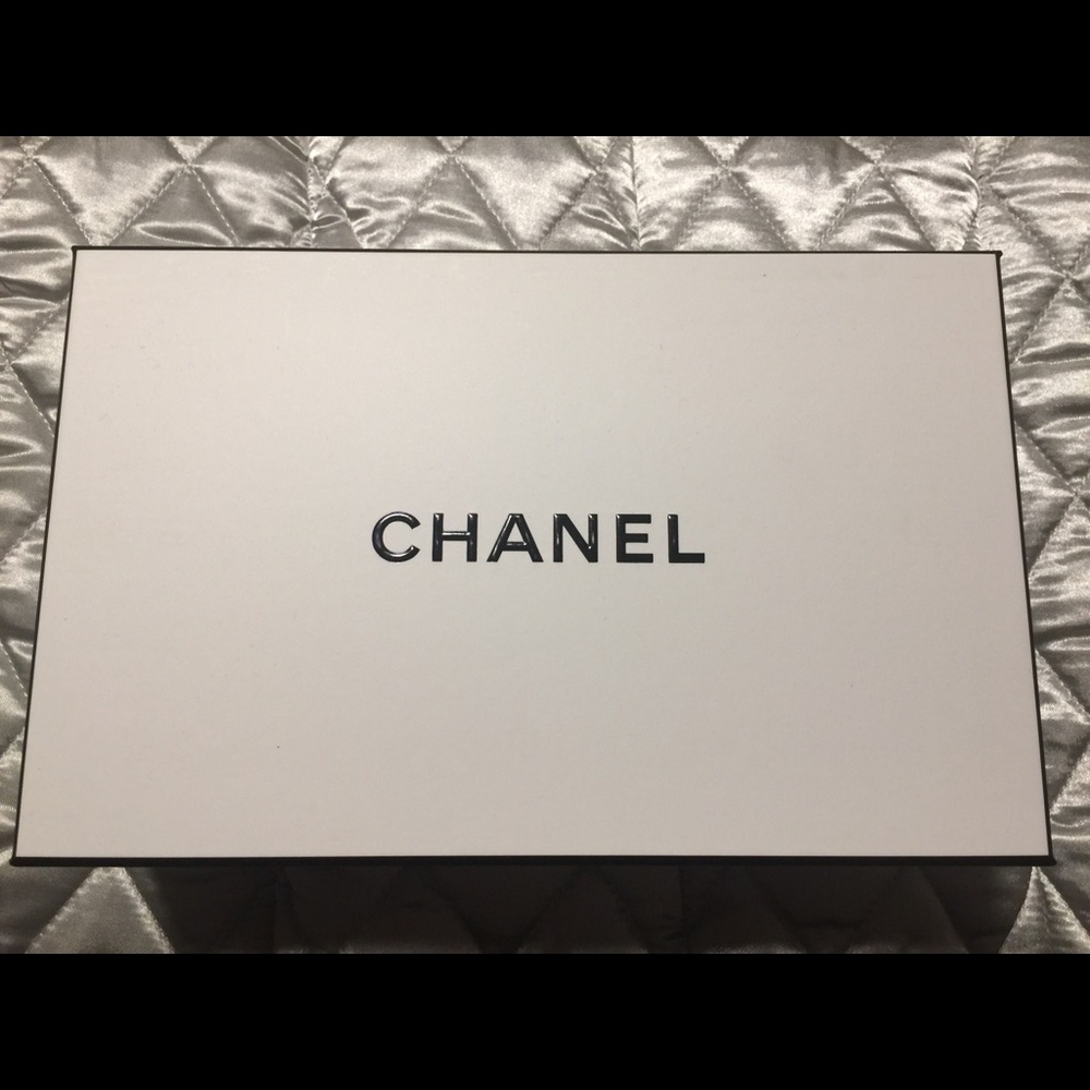 Chanel Box